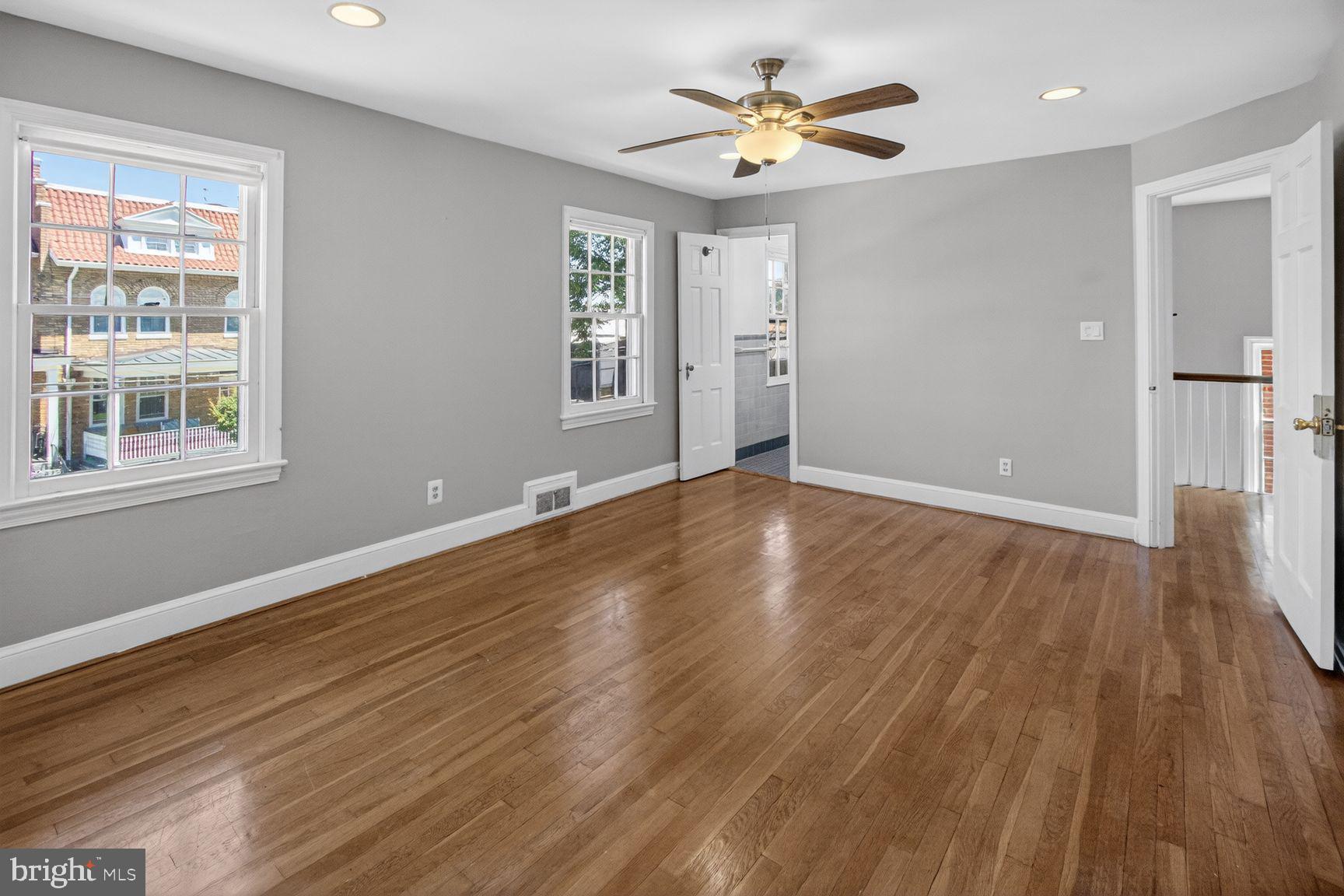 4712 Piney Branch Road Northwest Washington, DC 20011 - Photo 15 of 25