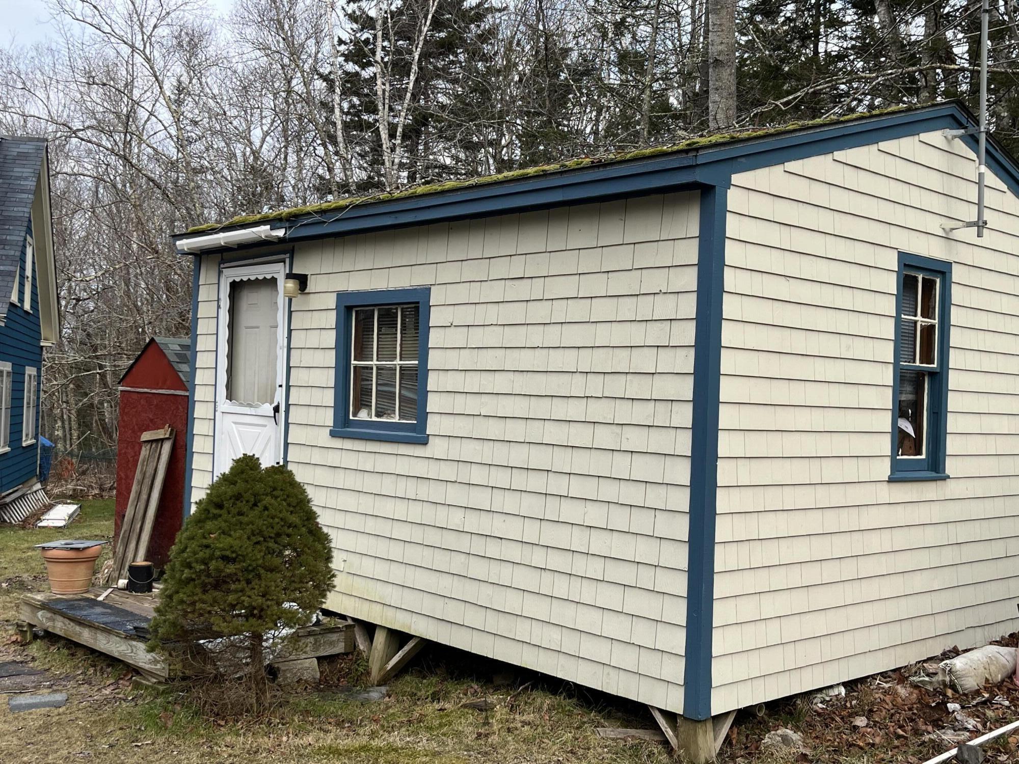 1009 Cape Rosier Road Brooksville, ME 04642 - Photo 30 of 34 1009 Outbuilding