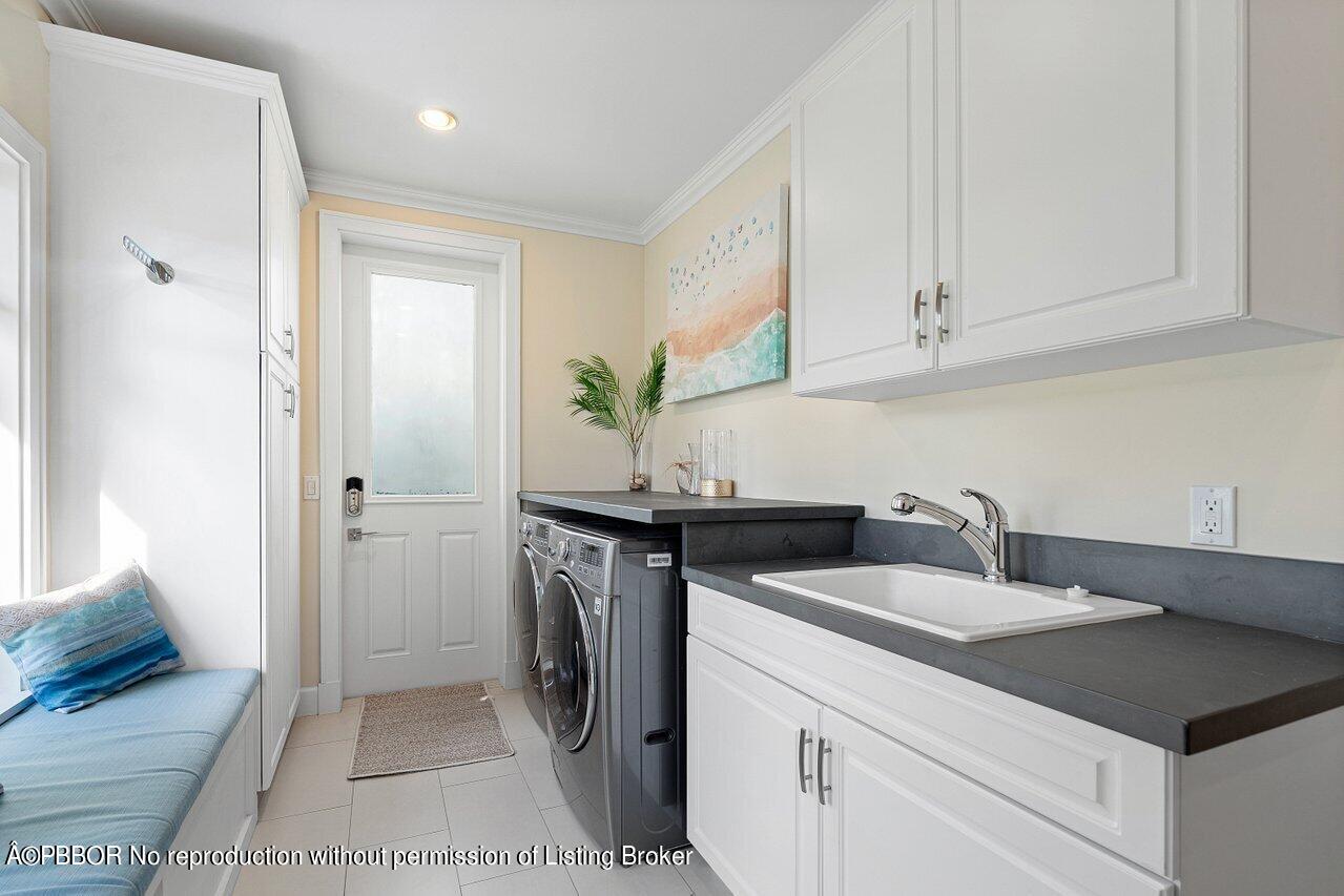 235 Edmor Road West Palm Beach, FL 33405 - Photo 38 of 54 38. Laundry Room 2