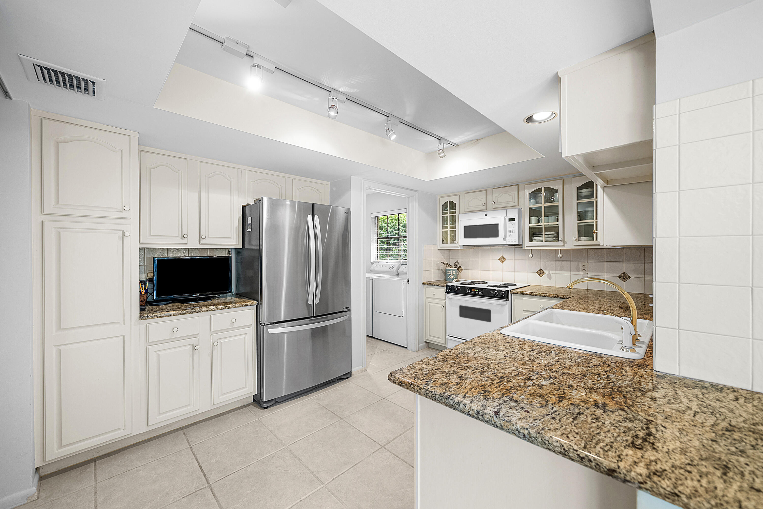 530 Forestview Drive Atlantis, FL 33462 - Photo 28 of 58 027-530ForestviewDrive-Atlantis-FL-33462