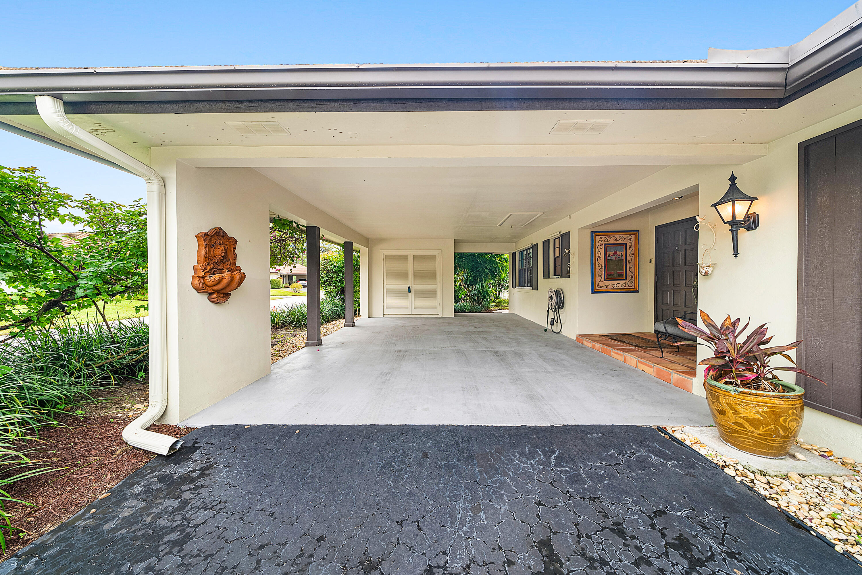 530 Forestview Drive Atlantis, FL 33462 - Photo 5 of 58 005-530ForestviewDrive-Atlantis-FL-33462