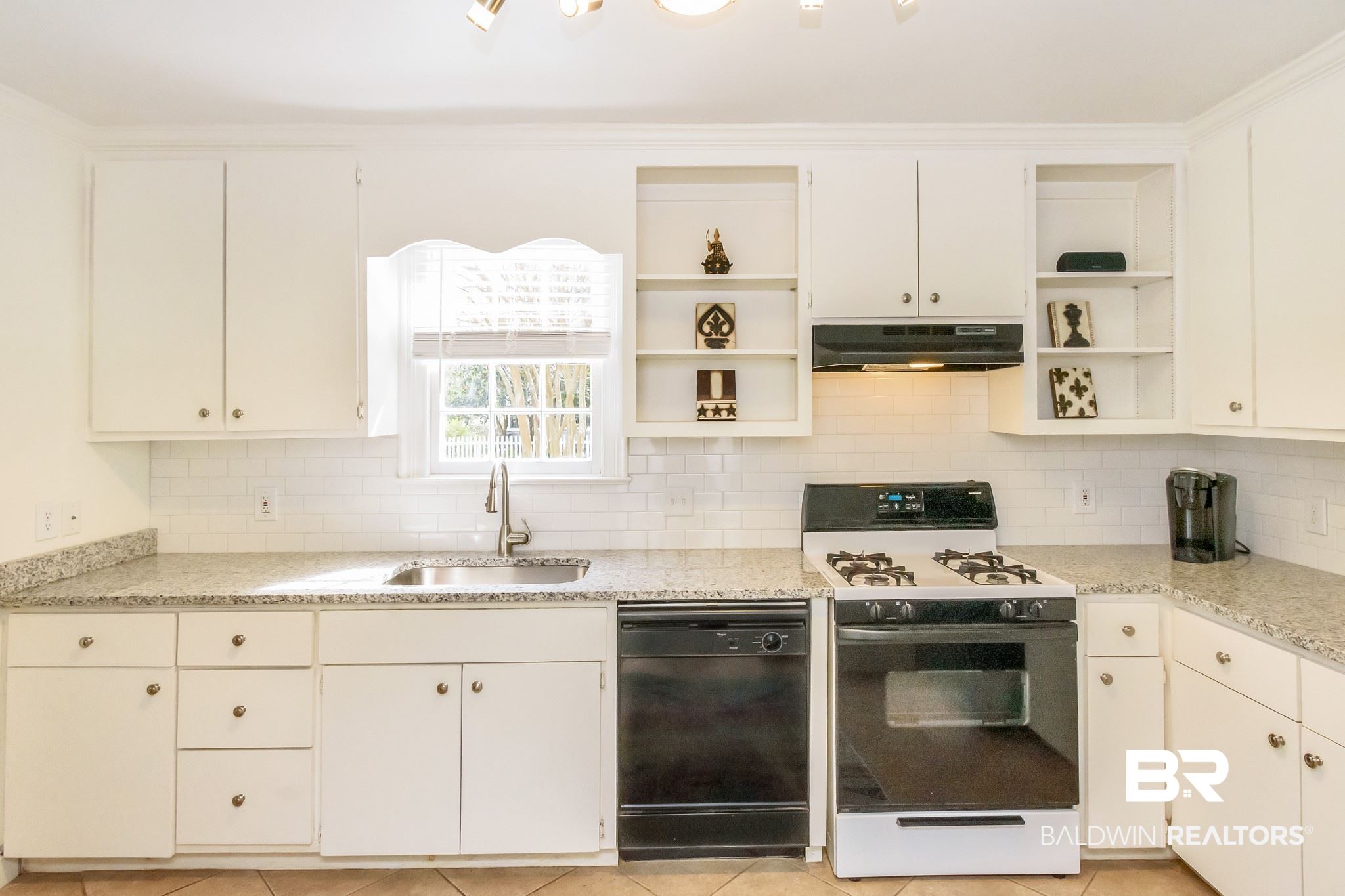 36 South Lafayette Street Mobile, AL 36604 - Photo 12 of 35