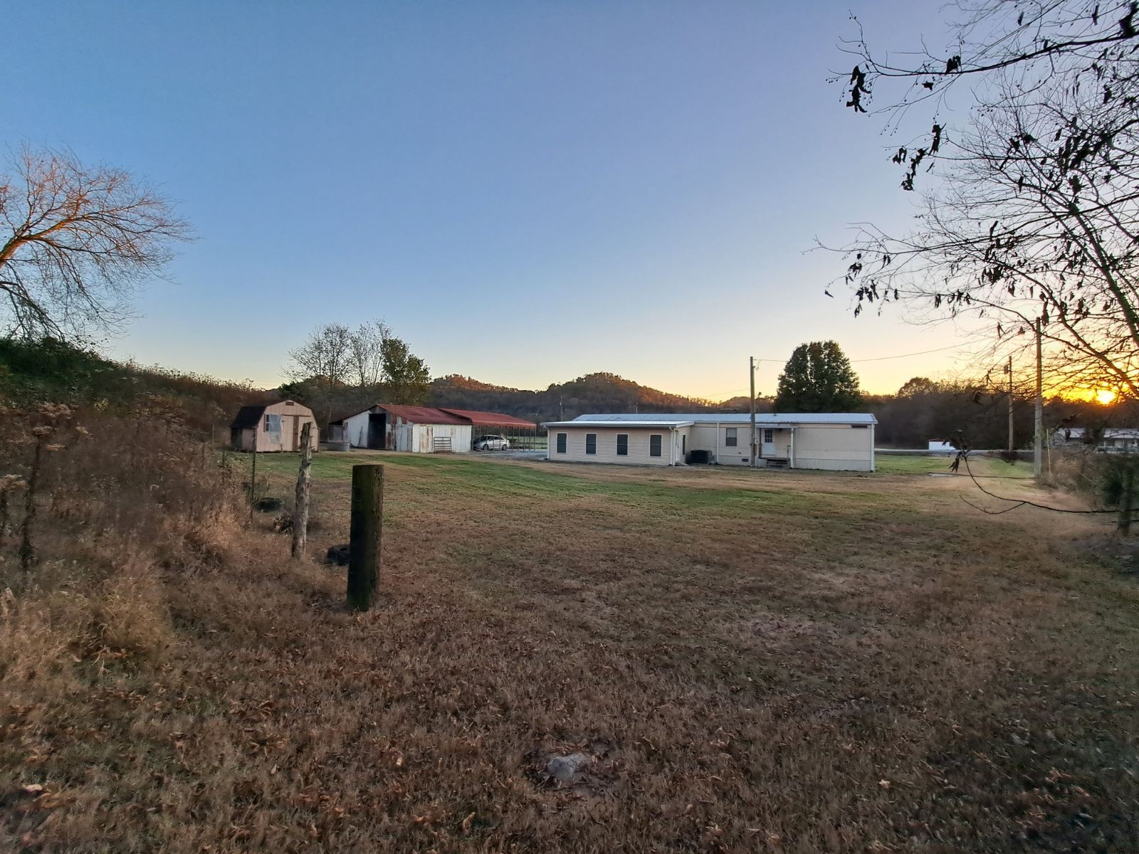 1018 Salt Lick Creek Road Pleasant Shade, TN 37145 - Photo 7 of 27 Gallery Image 7