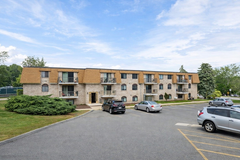 30 High Street, Unit 303 Dedham, MA 02026 - Photo 20 of 20