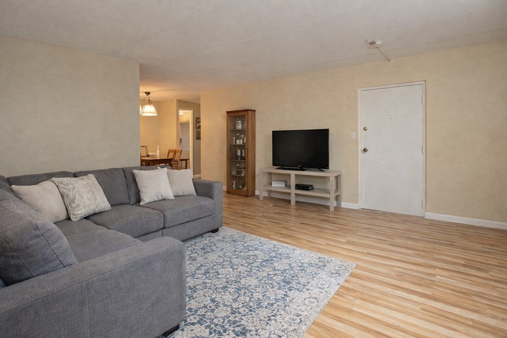 30 High Street, Unit 303 Dedham, MA 02026 - Photo 3 of 20