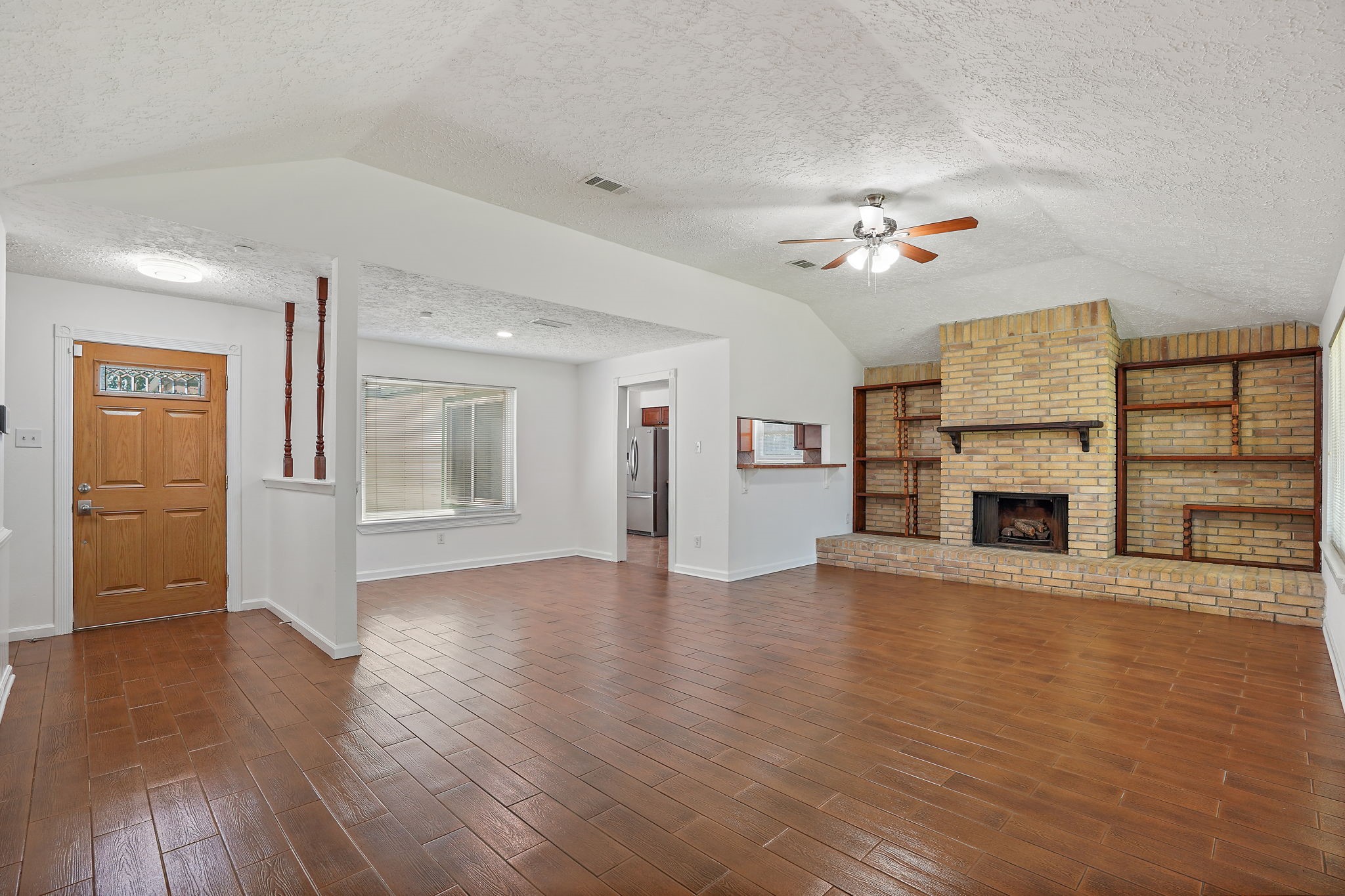 9731 Shell Rock Road La Porte, TX 77571 - Photo 2 of 22