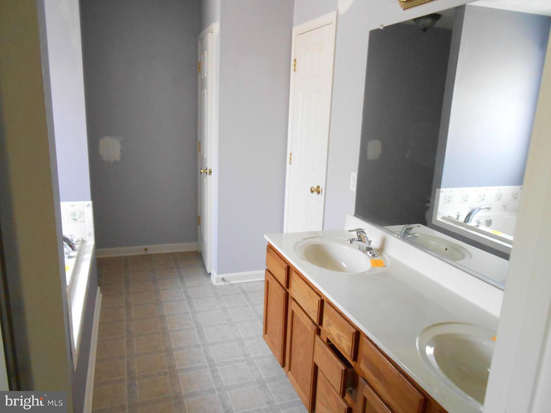 9057 Mullen Road King George, VA 22485 - Photo 23 of 26 Bath (Master)