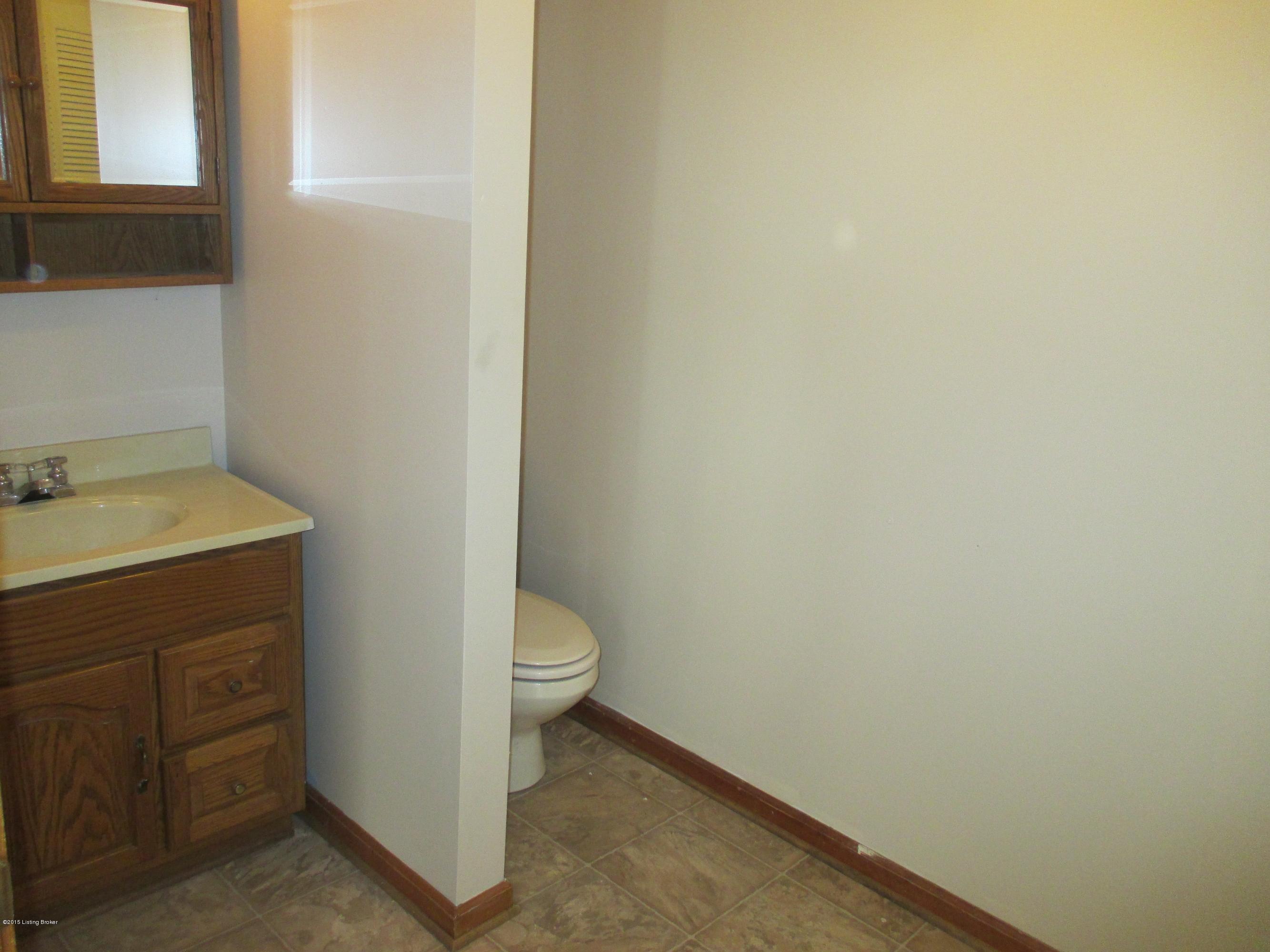 2529 South Wilson Road Radcliff, KY 40160 - Photo 8 of 37 041