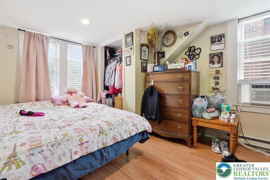 921 Broadway Fountain Hill, PA 18015 - Photo 31 of 93