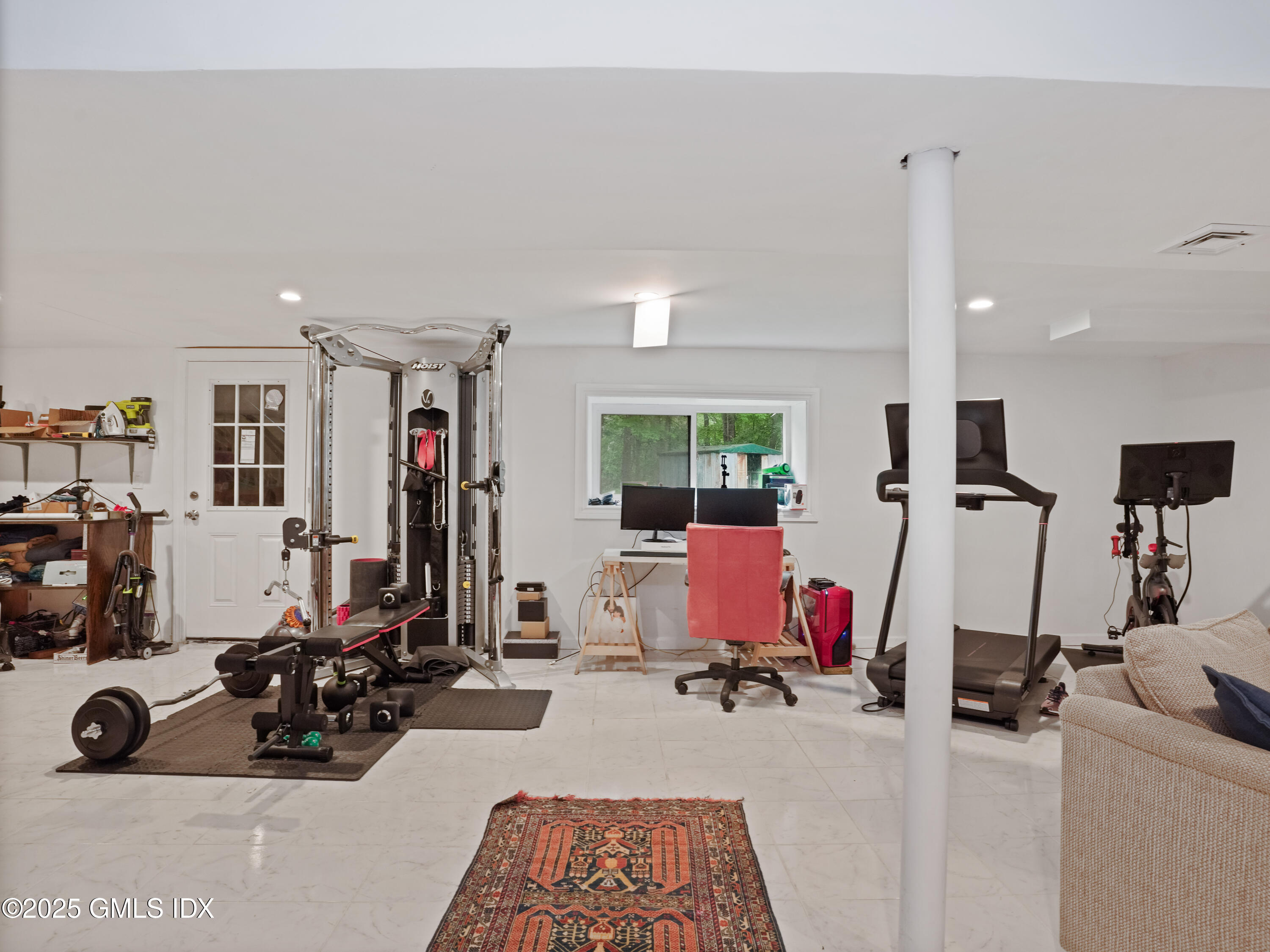 330 Cognewaugh Road Cos Cob, CT 06807 - Photo 14 of 24 LL Fam Rm