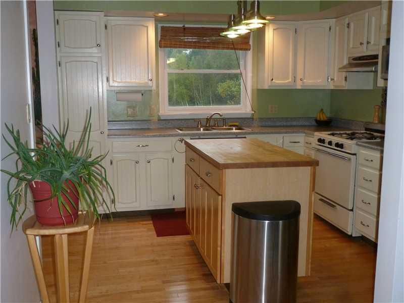452 Darling Road Hudson, ME 04449 - Photo 22 of 35 Kitchen.