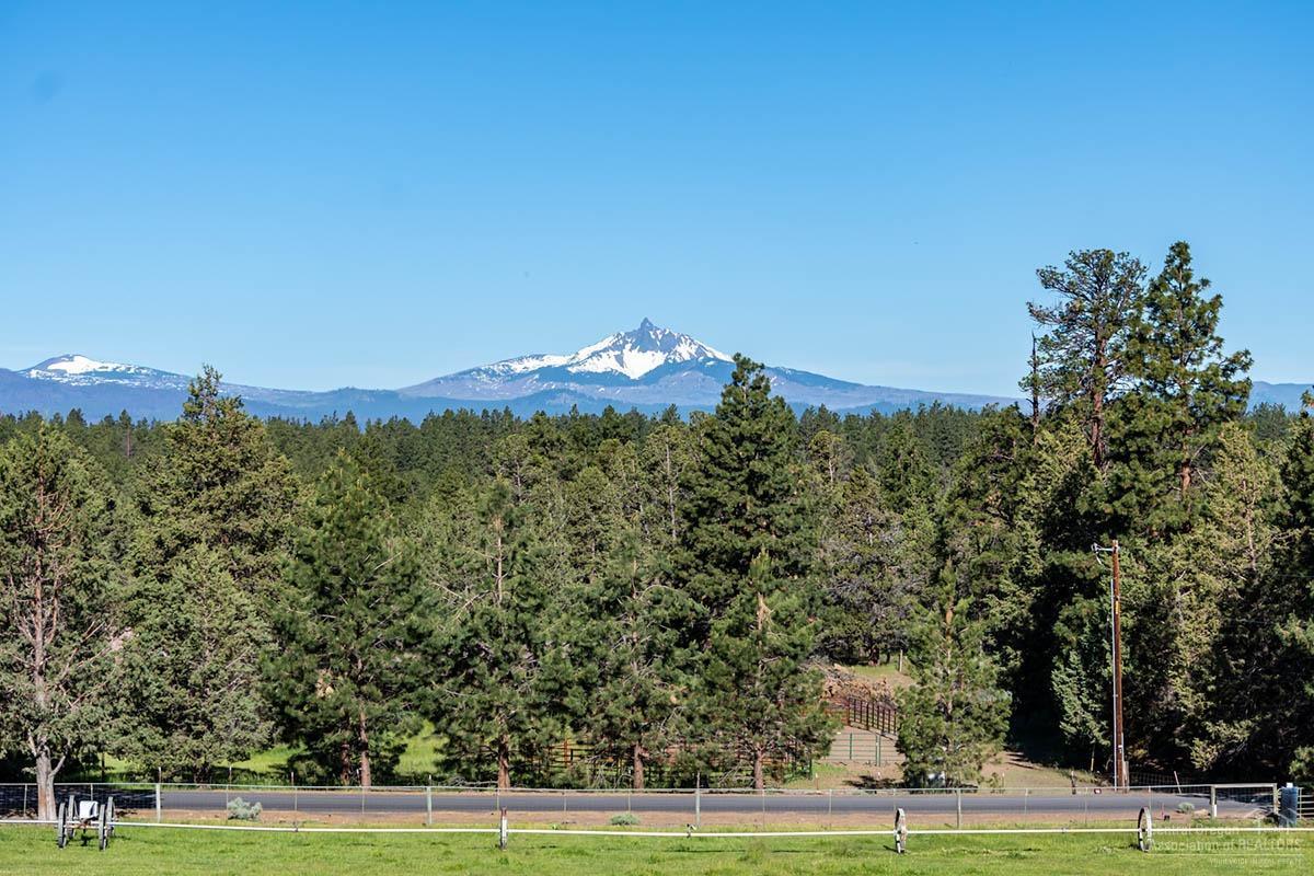69196 Hurtley Ranch Road Sisters, OR 97759 - Photo 4 of 25 Gallery Image 4