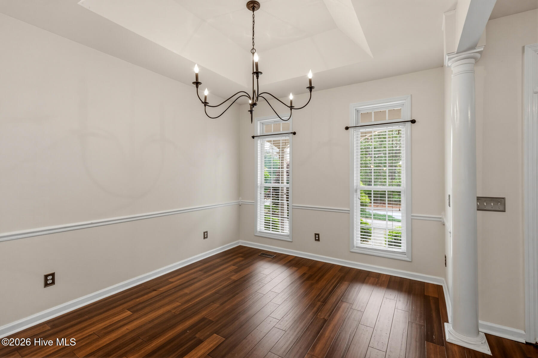 dining room1-1