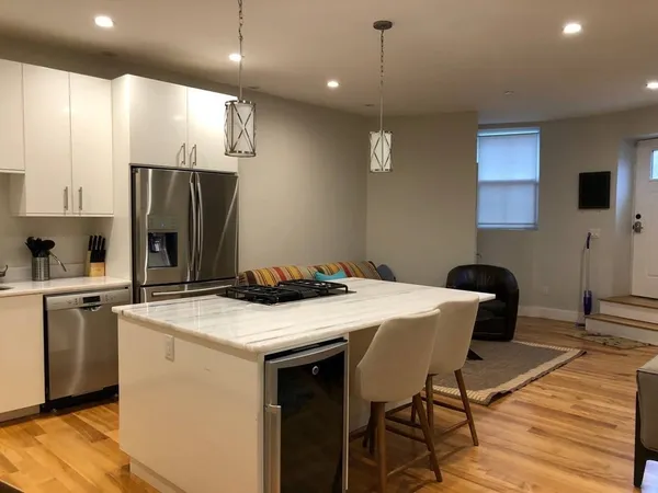 $3,800 | 666 Massachusetts Avenue, Unit 1, Boston, MA 02118