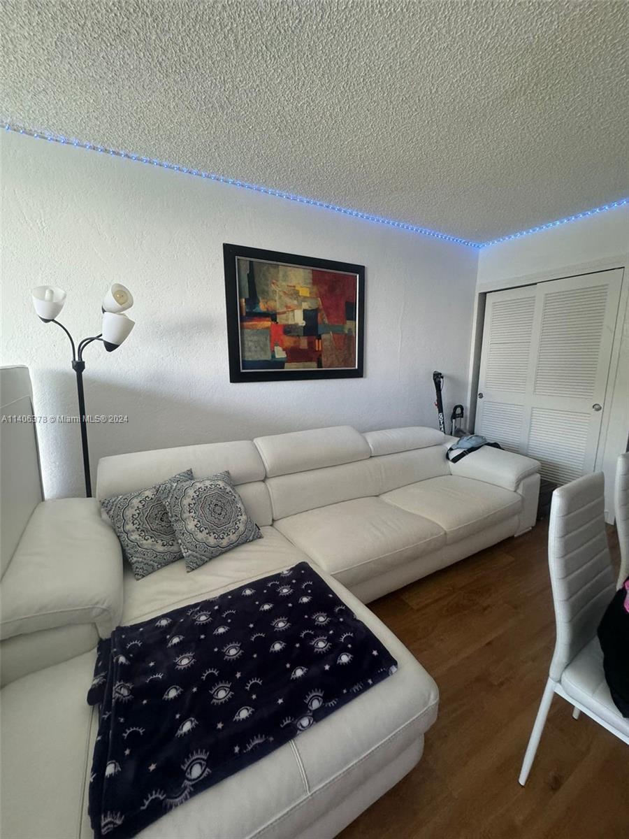 1500 Bay Road, Unit 856S Miami Beach, FL 33139 - Photo 4 of 9