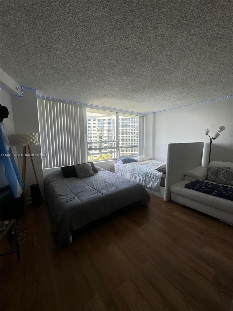 1500 Bay Road, Unit 856S Miami Beach, FL 33139 - Photo 5 of 9