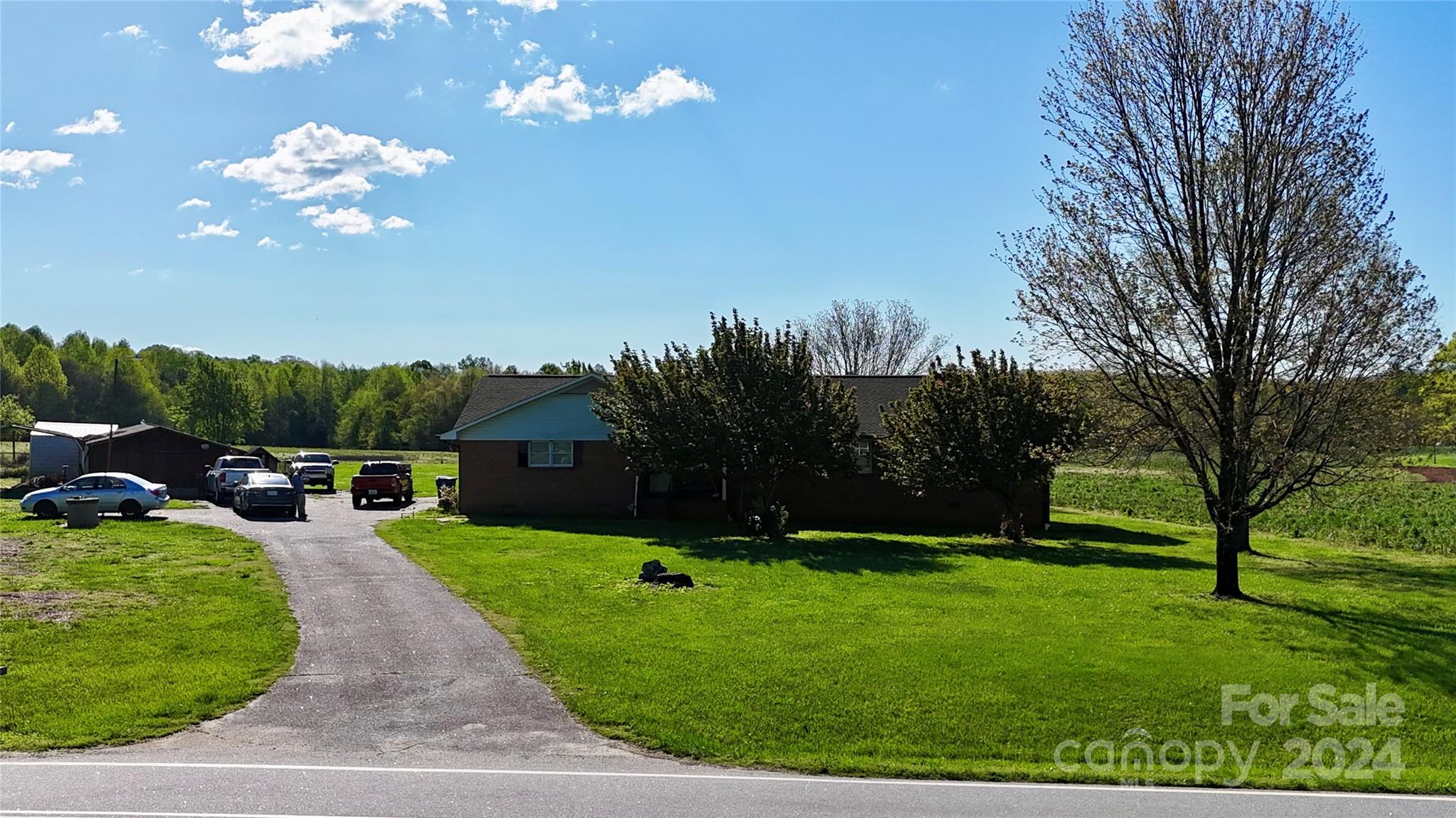3657 Caldwell Road Newton, NC 28658 - Photo 5 of 22 Gallery Image 5