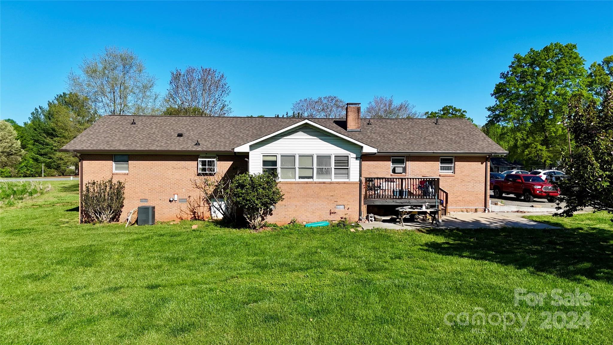 3657 Caldwell Road Newton, NC 28658 - Photo 6 of 22 Gallery Image 6