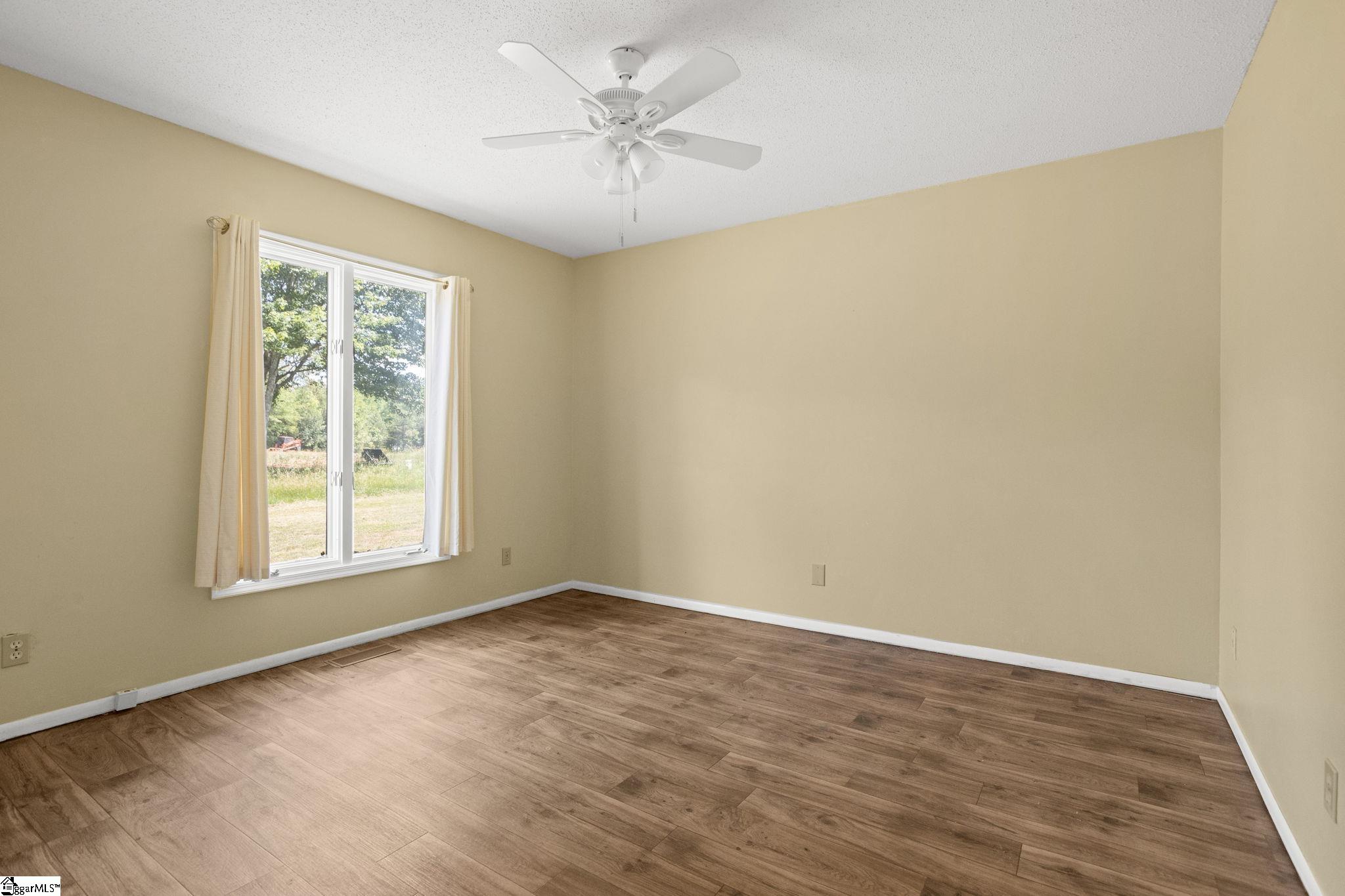 505 Keeler Bridge Road Marietta, SC 29661 - Photo 12 of 24 Gallery Image 12