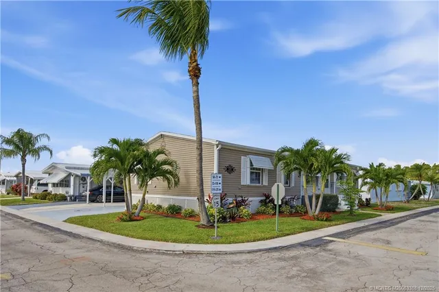 $218,000 | 4800 Southeast Federal Highway, Unit 141, Stuart, FL 34997