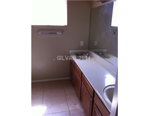 5849 Rothbury Avenue Las Vegas, NV 89141 - Photo 11 of 15 Bathroom.