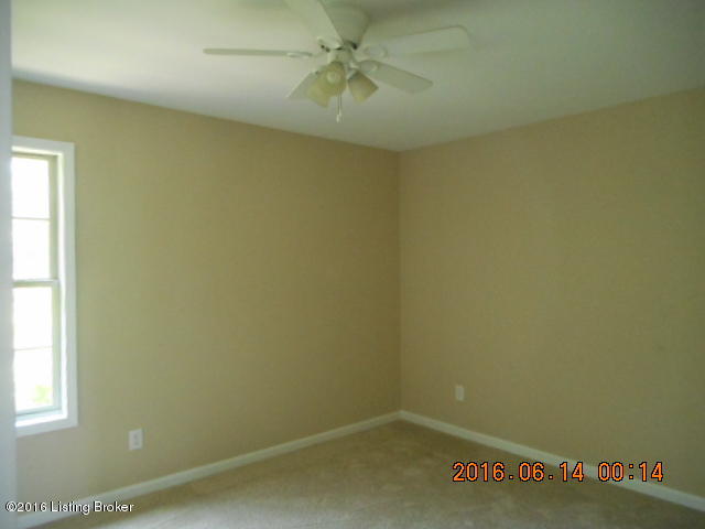 7707 Aspen Ridge Road Louisville, KY 40214 - Photo 10 of 13 DSCN6550