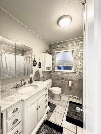 $350,000 | 2 Tara Lane, Faucett, MO 64448