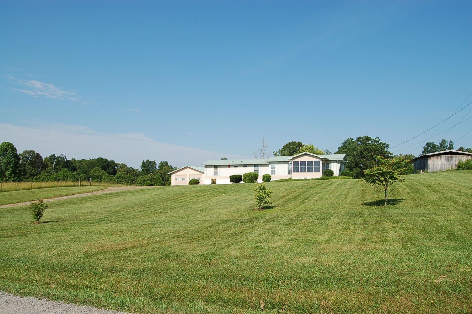 5815 Perry Road Knoxville, TN 37914 - Photo 1 of 23 DSC_7119