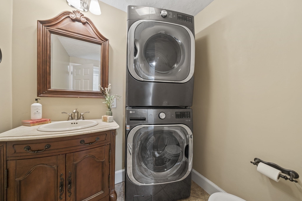 114 Main Street Norwell, MA 02061 - Photo 15 of 36