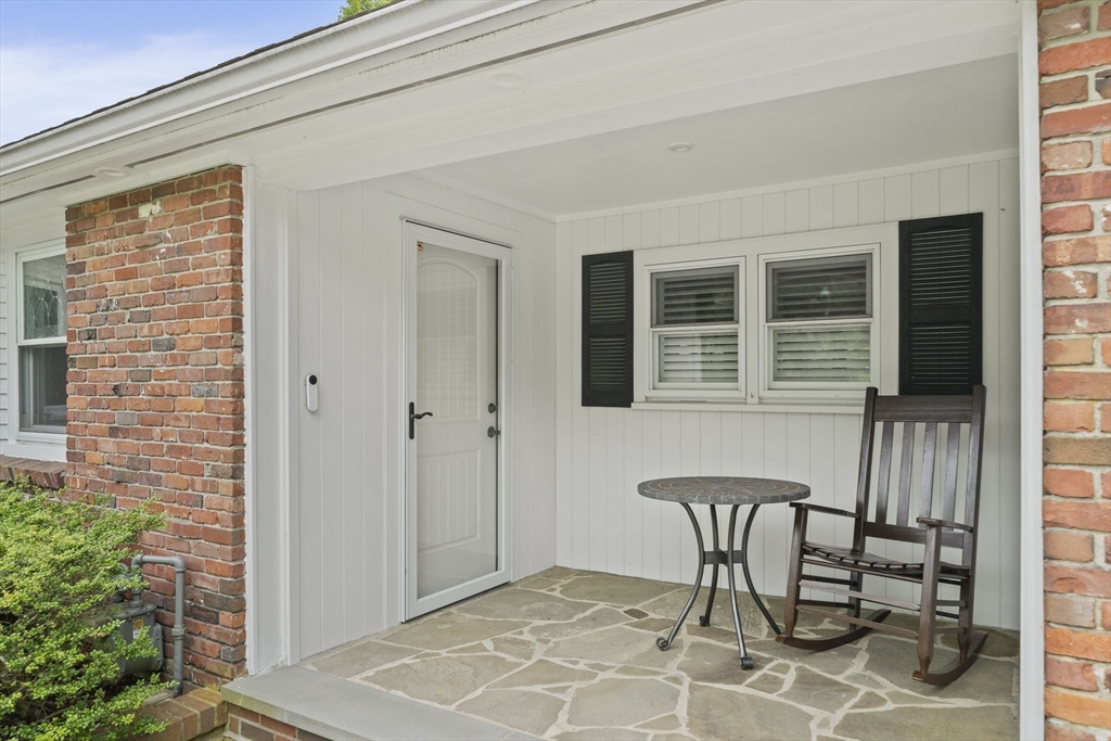 114 Main Street Norwell, MA 02061 - Photo 2 of 36