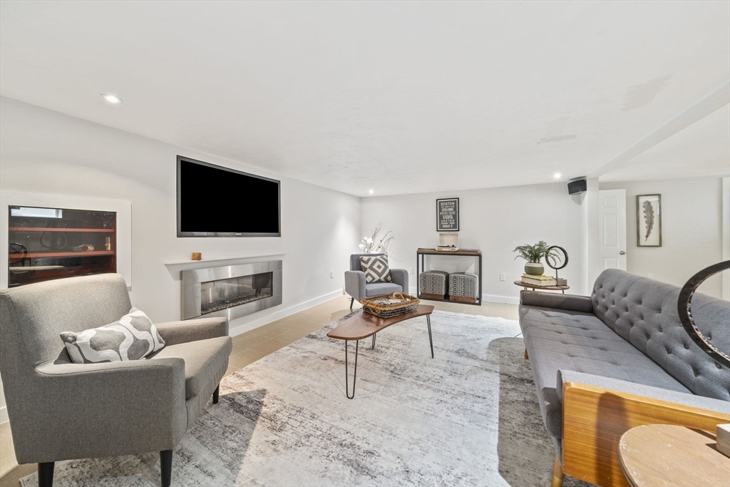 114 Main Street Norwell, MA 02061 - Photo 21 of 36