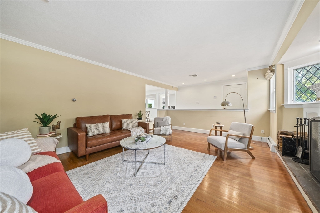 114 Main Street Norwell, MA 02061 - Photo 4 of 36