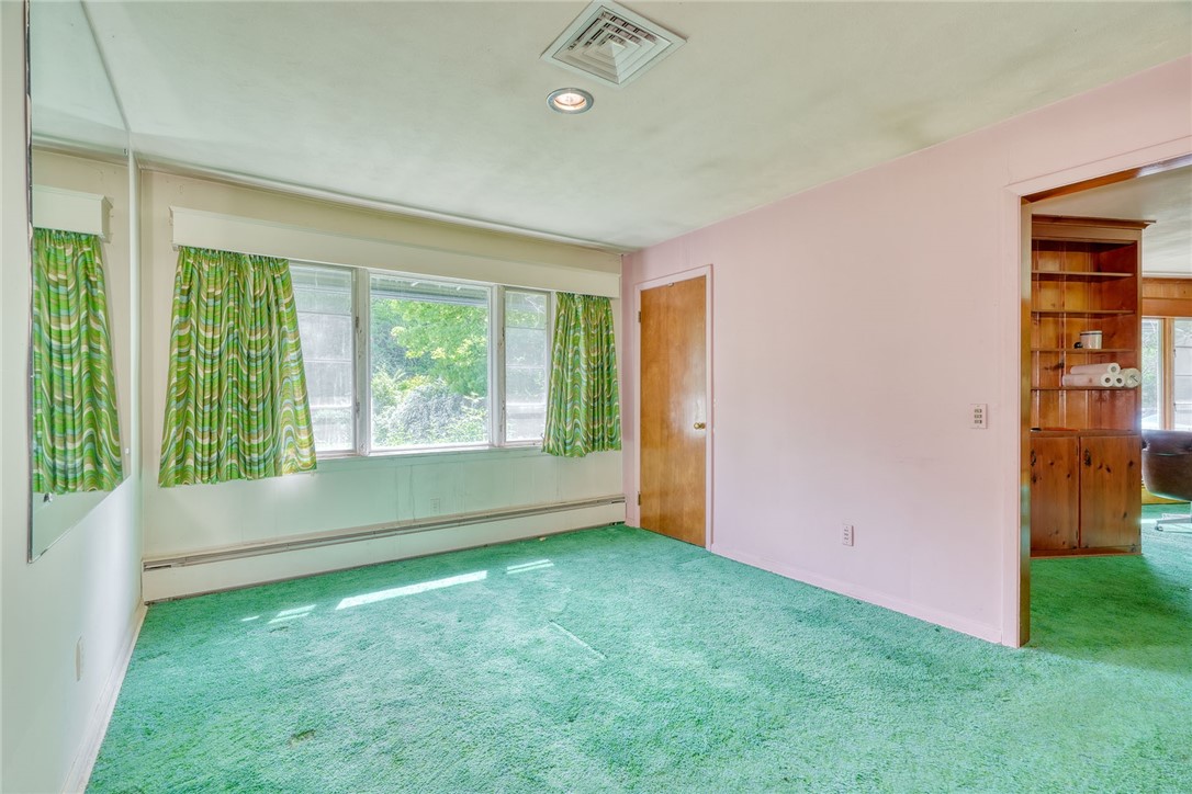 492 Drumm Road Webster, NY 14580 - Photo 12 of 48 FORMAL DINING