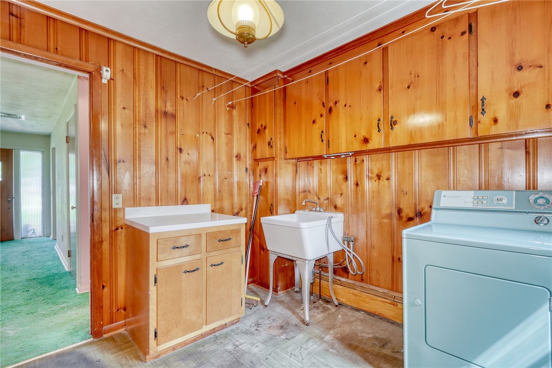 492 Drumm Road Webster, NY 14580 - Photo 21 of 48 LAUNDRY ROOM