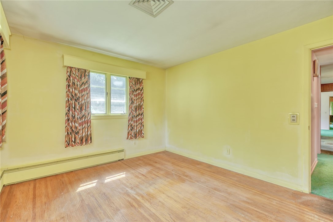 492 Drumm Road Webster, NY 14580 - Photo 23 of 48 BEDROOM #2