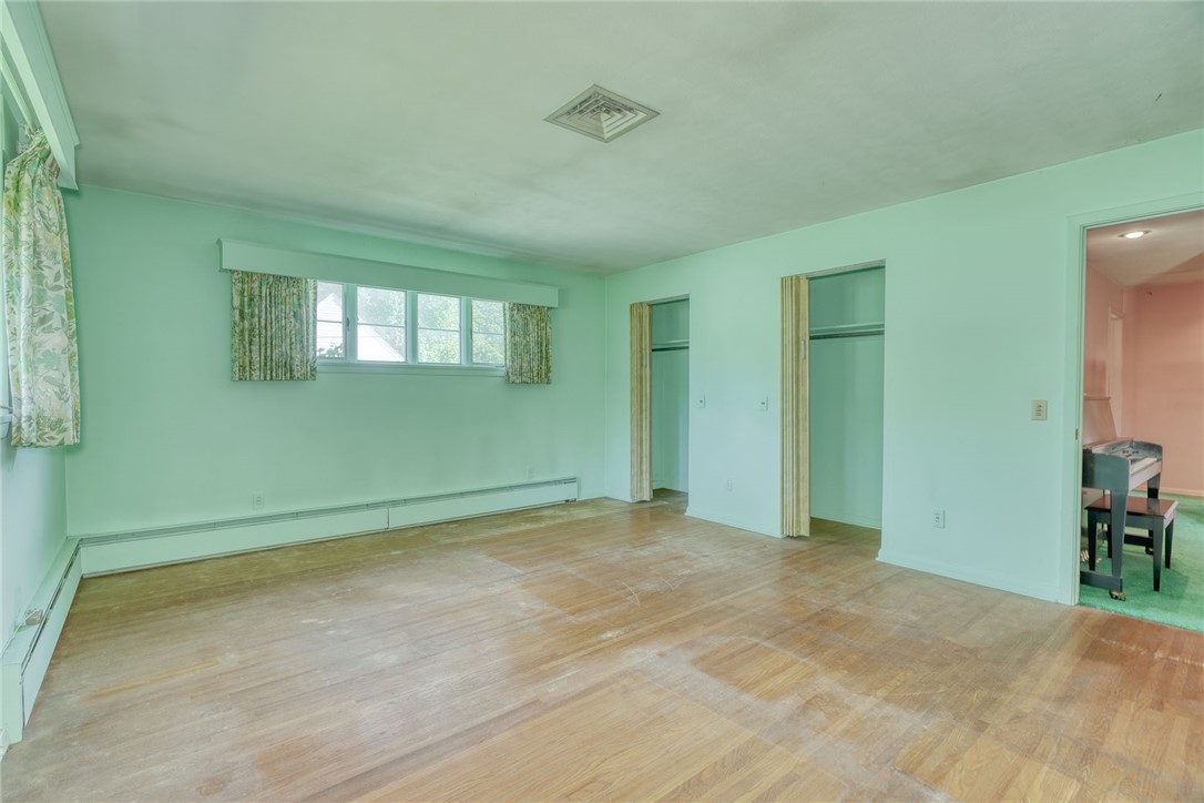 492 Drumm Road Webster, NY 14580 - Photo 27 of 48 PRIMARY BEDROOM