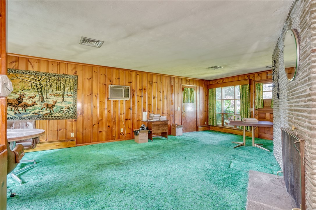 492 Drumm Road Webster, NY 14580 - Photo 29 of 48 FAMILY ROOM - KNOTTY PINE WALLS - 2ND FRT ENTRANCE