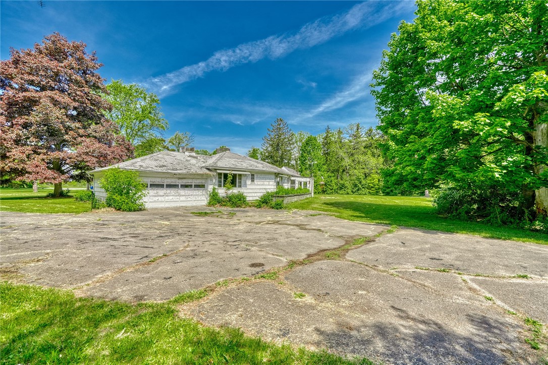 492 Drumm Road Webster, NY 14580 - Photo 6 of 48 REAR EXTERIOR - ATTACHED GARAGE