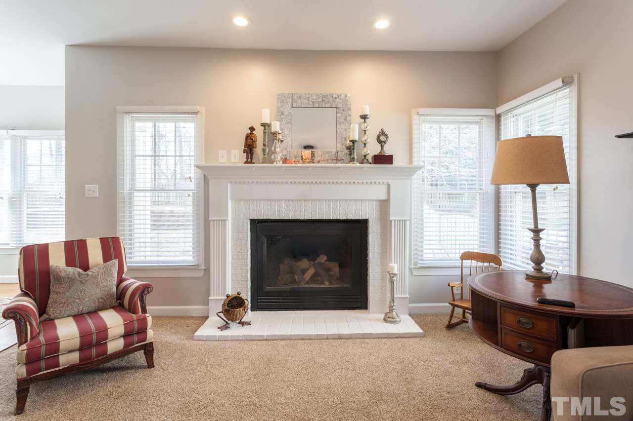 1909 Farmington Grove Drive Raleigh, NC 27614 - Photo 6 of 30