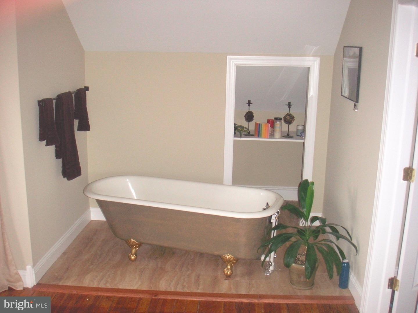 201 Lansdowne Road Havertown, PA 19083 - Photo 19 of 24