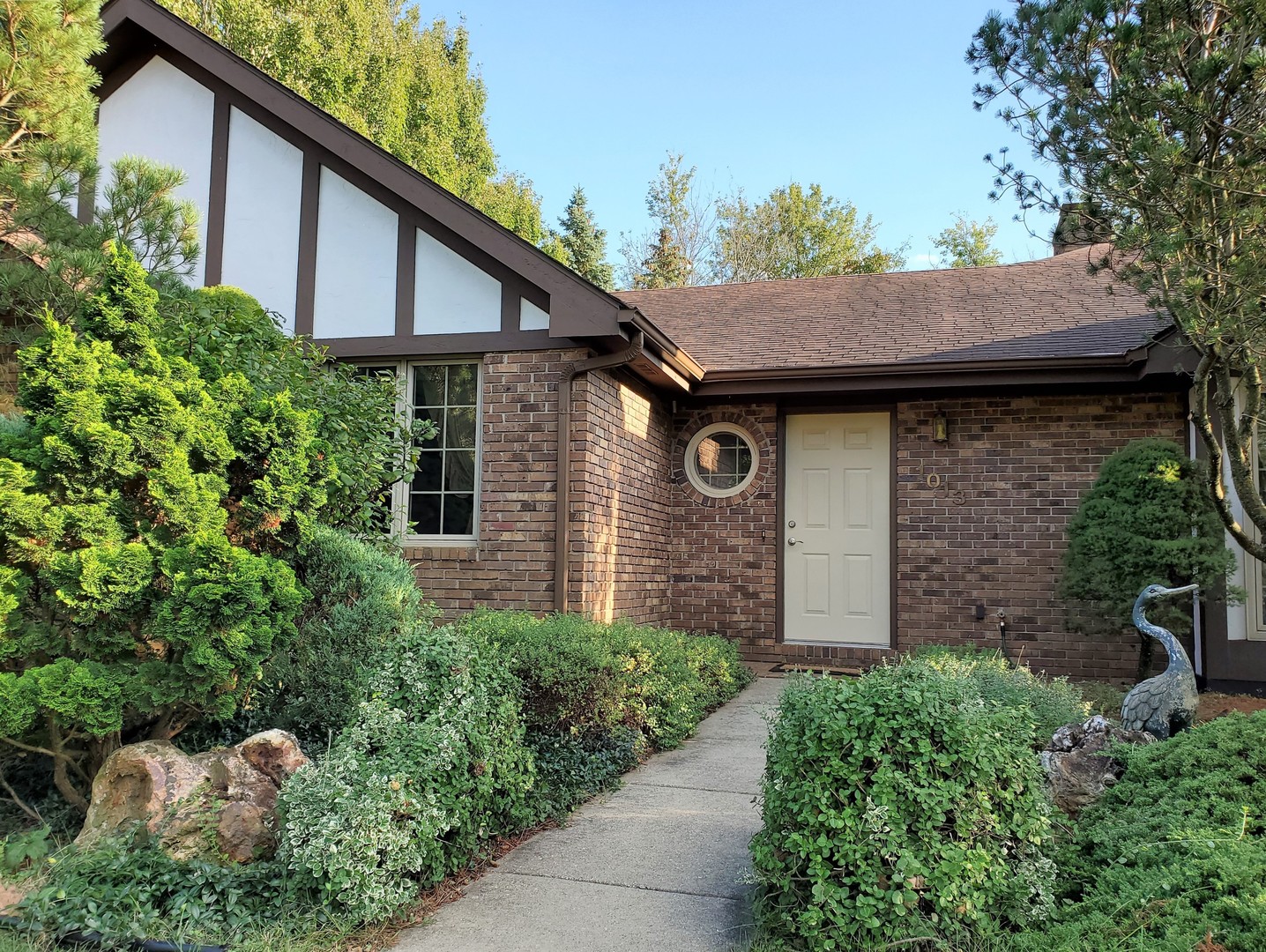 1013 Galen Drive Champaign, IL 61821 - Photo 7 of 68 a backyard of a house with lots of green space
