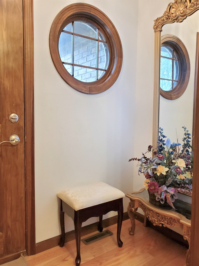 1013 Galen Drive Champaign, IL 61821 - Photo 9 of 68