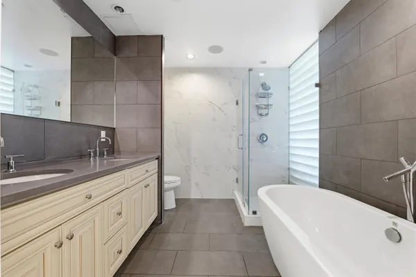 $899,000 | 1008 Hudson Park, Edgewater, NJ 07020