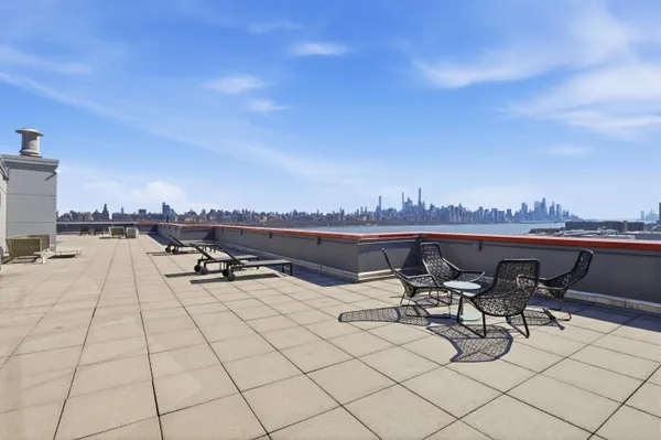 $899,000 | 1008 Hudson Park, Edgewater, NJ 07020