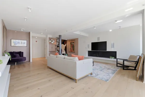 $899,000 | 1008 Hudson Park, Edgewater, NJ 07020