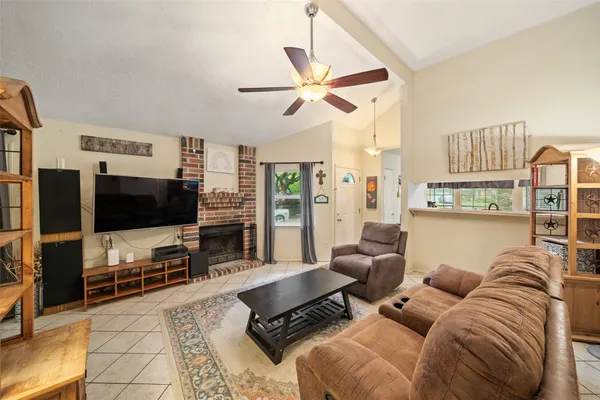 $1,850 | 12114 Westwold Drive, Tomball, TX 77377
