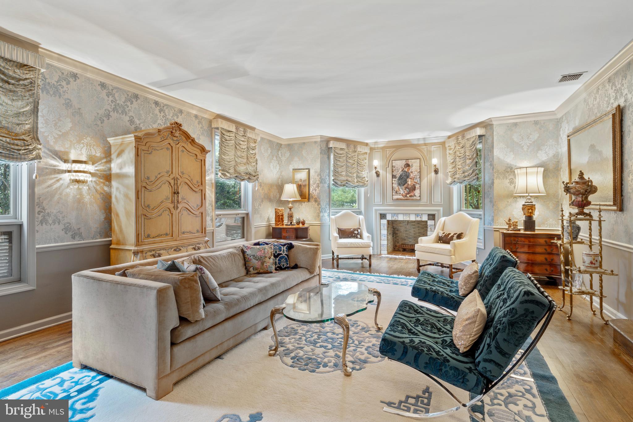 1101 Mill Road Jenkintown, PA 19046 - Photo 4 of 37 Living Room