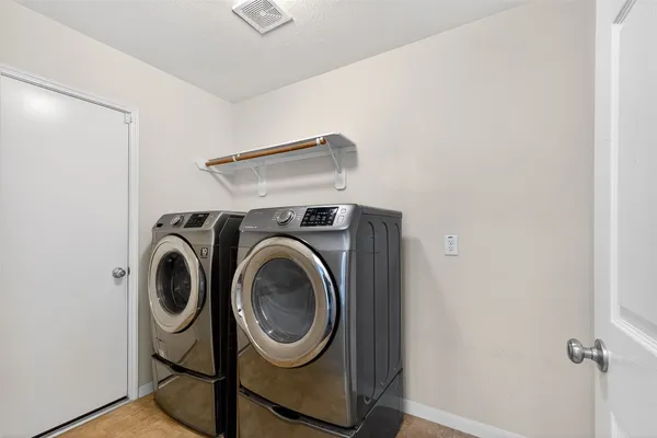 $2,800 | 15807 Sonoma Park Drive, Houston, TX 77049