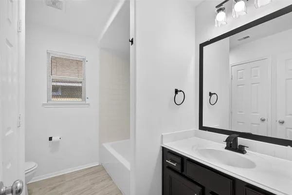 $2,800 | 15807 Sonoma Park Drive, Houston, TX 77049