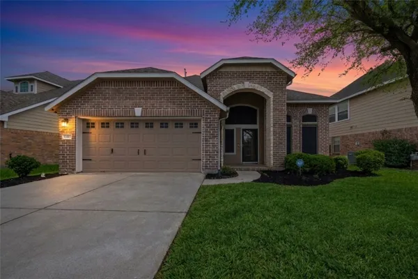 $2,800 | 15807 Sonoma Park Drive, Houston, TX 77049